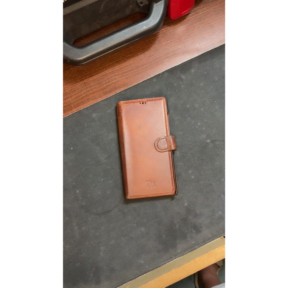 galaxy s24 ultra leather case it's fancy